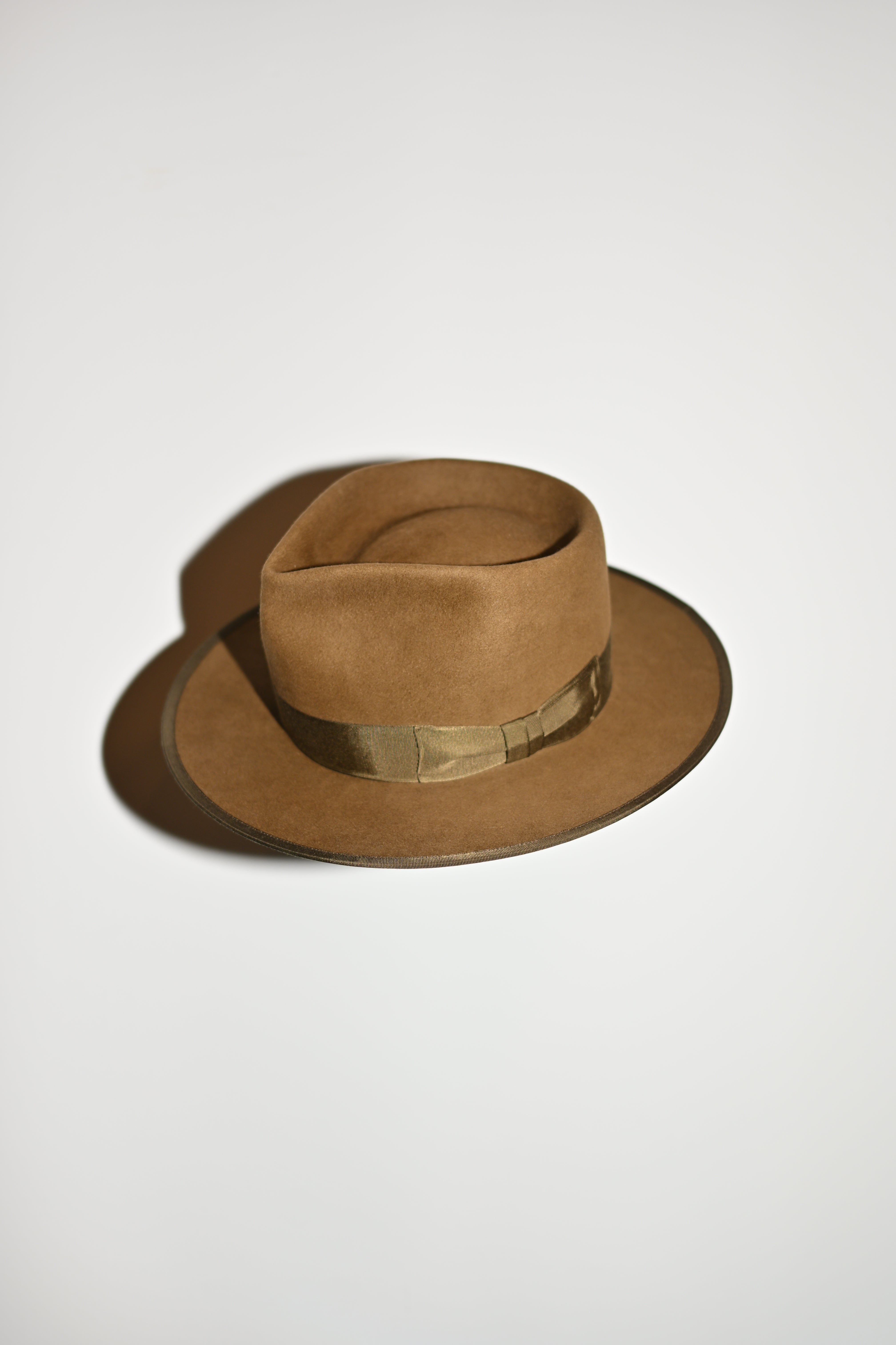 HAT – CROWTED HATTERS