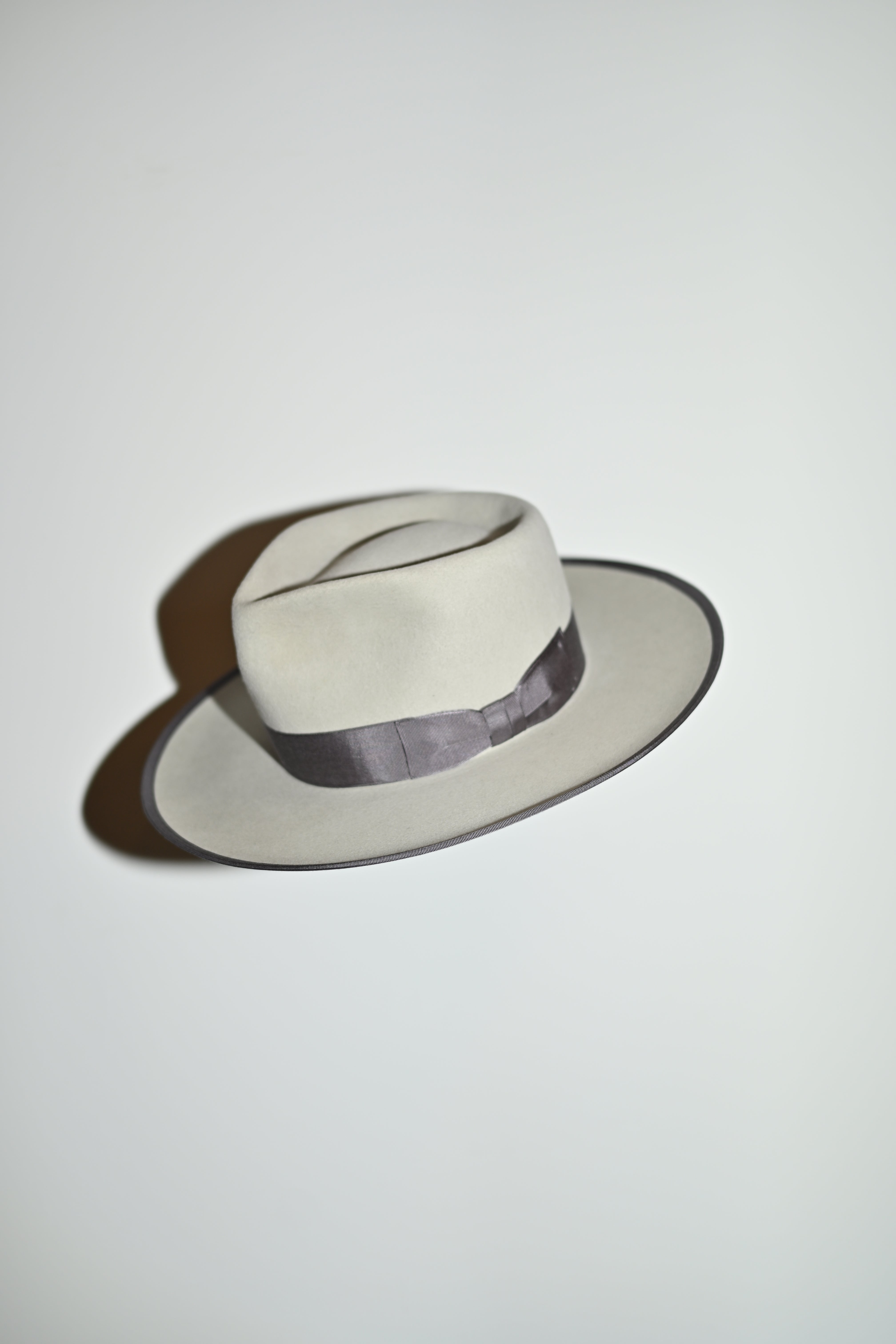 seek-Western Weight Rabbit – CROWTED HATTERS