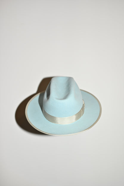 -Cantle- Western Weight Rabbit