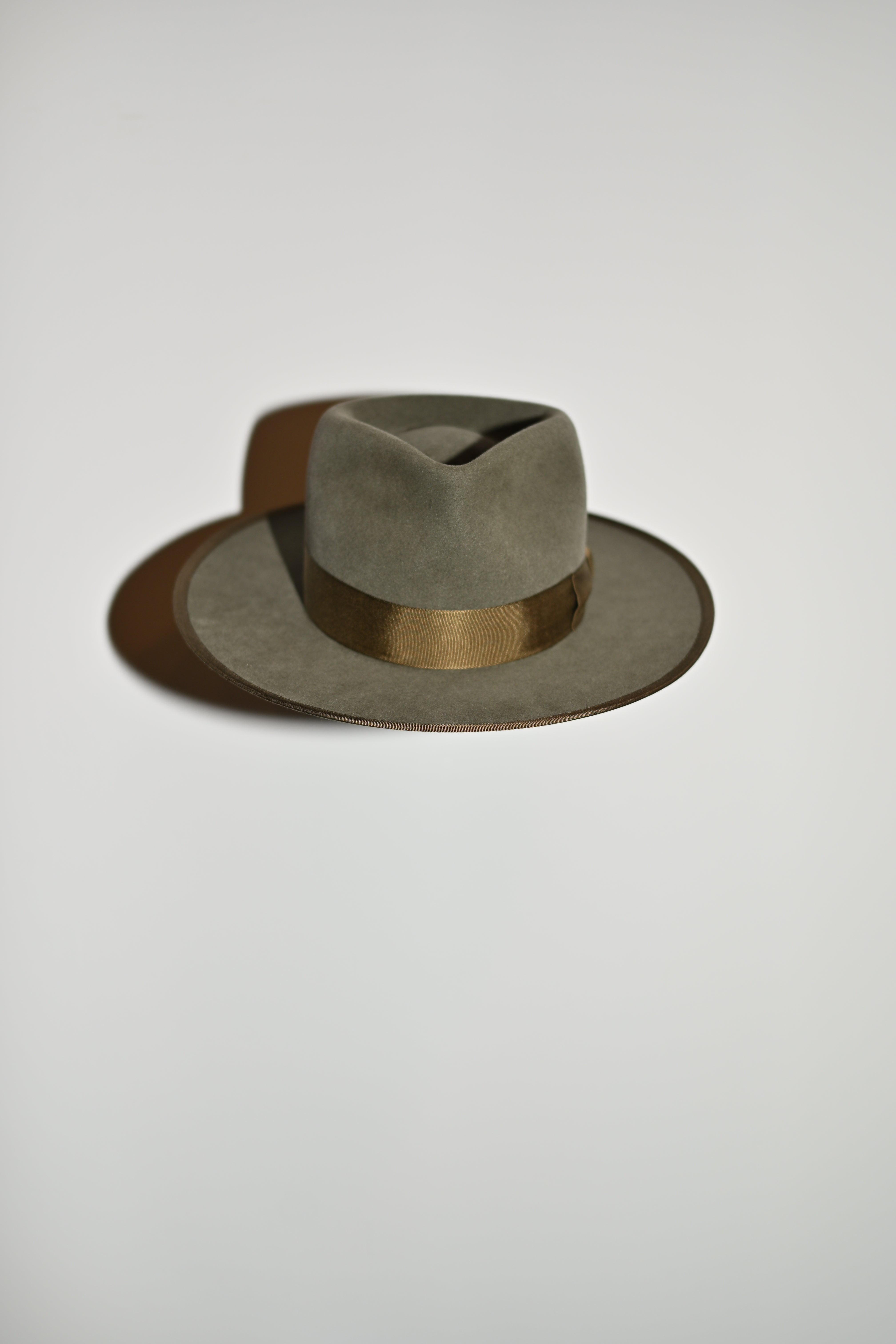 HAT – CROWTED HATTERS