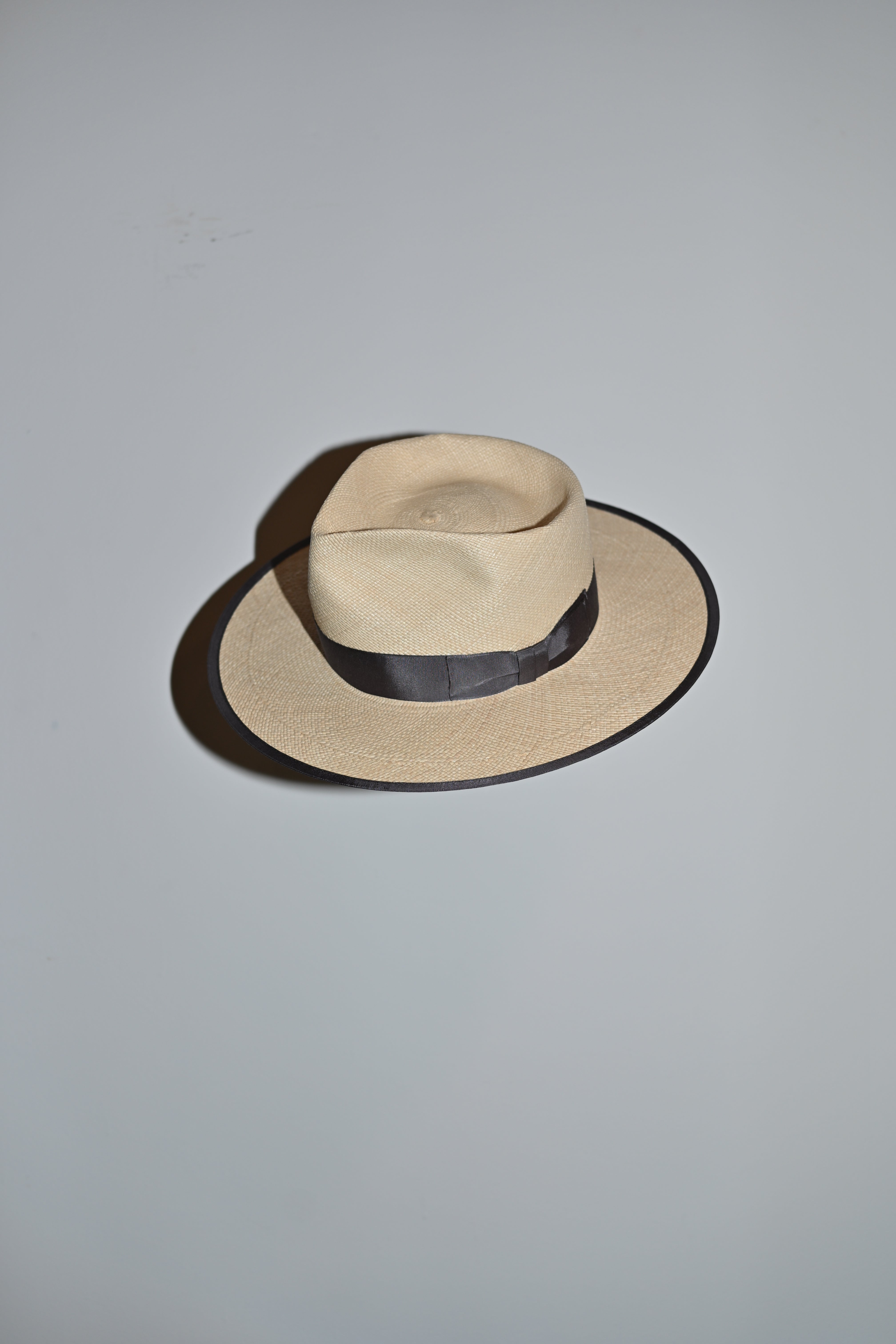CROWTED HATTERS