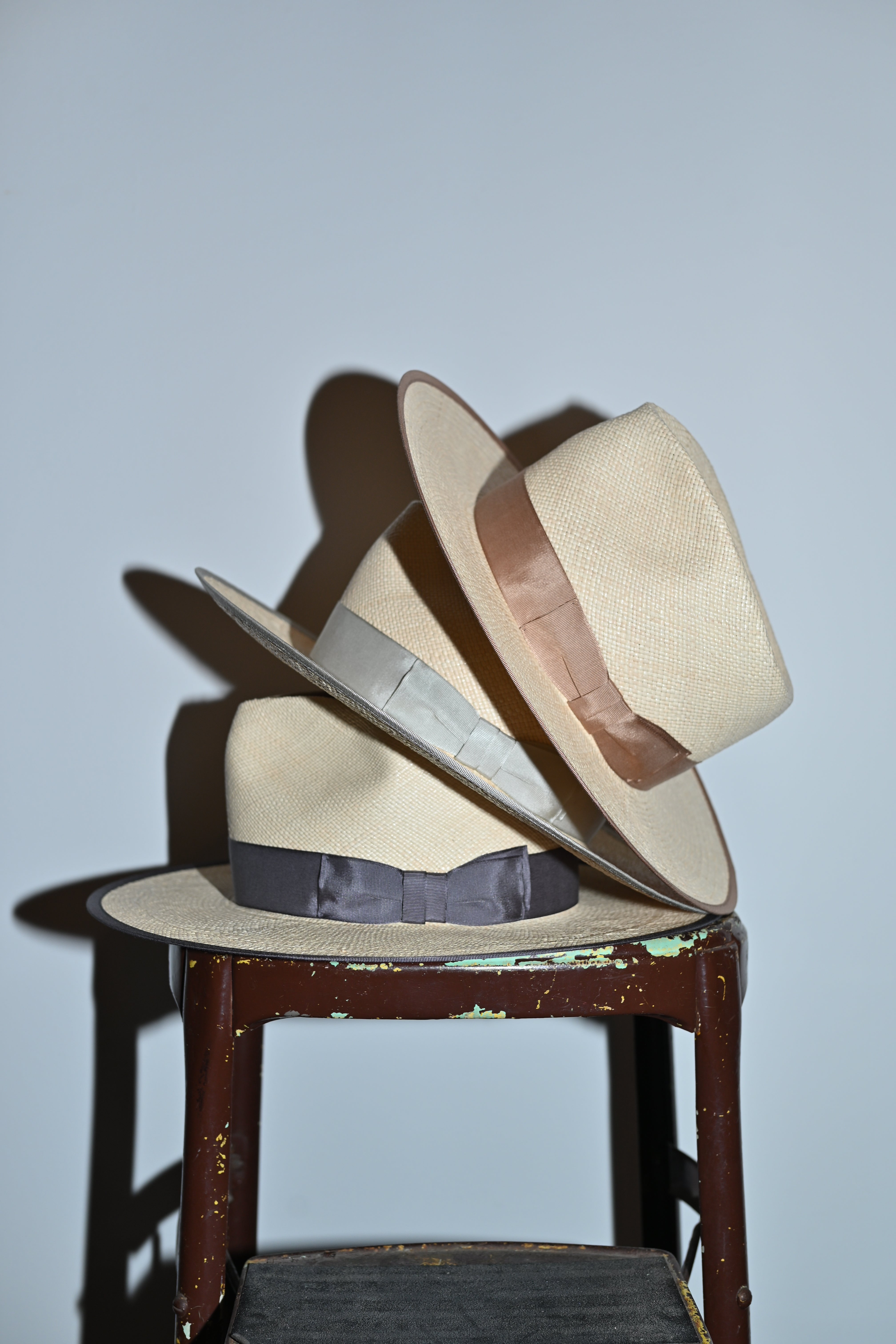 CROWTED HATTERS