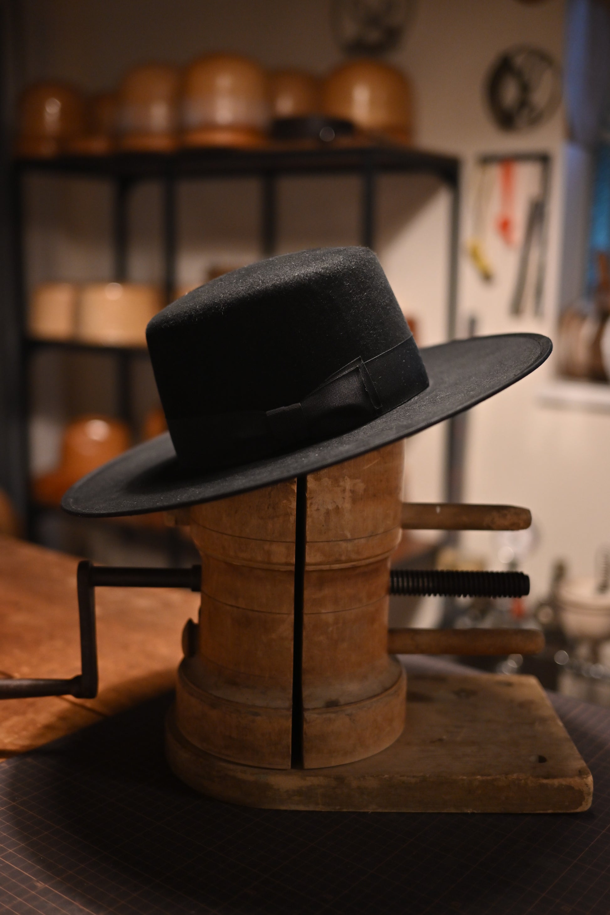 Cantle- Western Weight Rabbit – CROWTED HATTERS