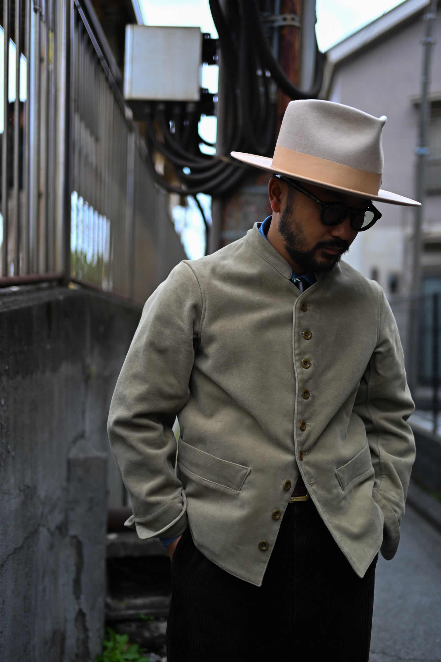 -Caster- Western Weight Beaver