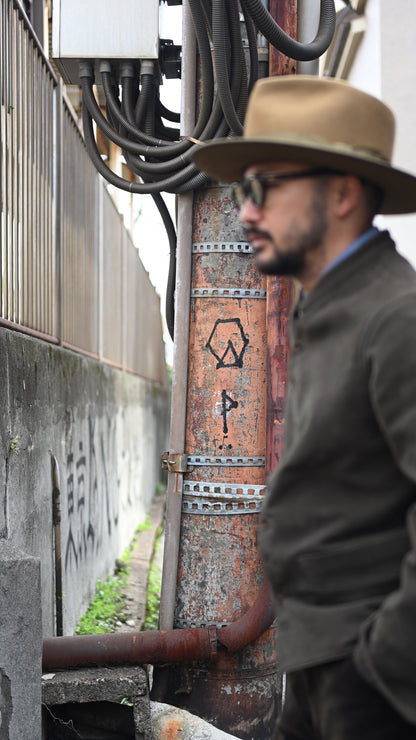 -Caster- Western Weight Beaver